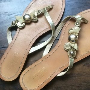 EUC Coach flip flops sandals size 7 1/2